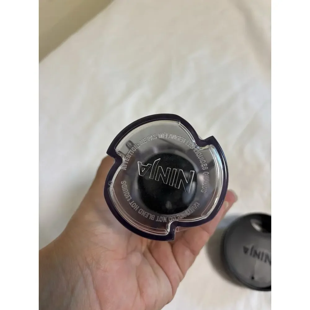 Genuine Ninja 16 oz Single Serve Cup with 2 Lids